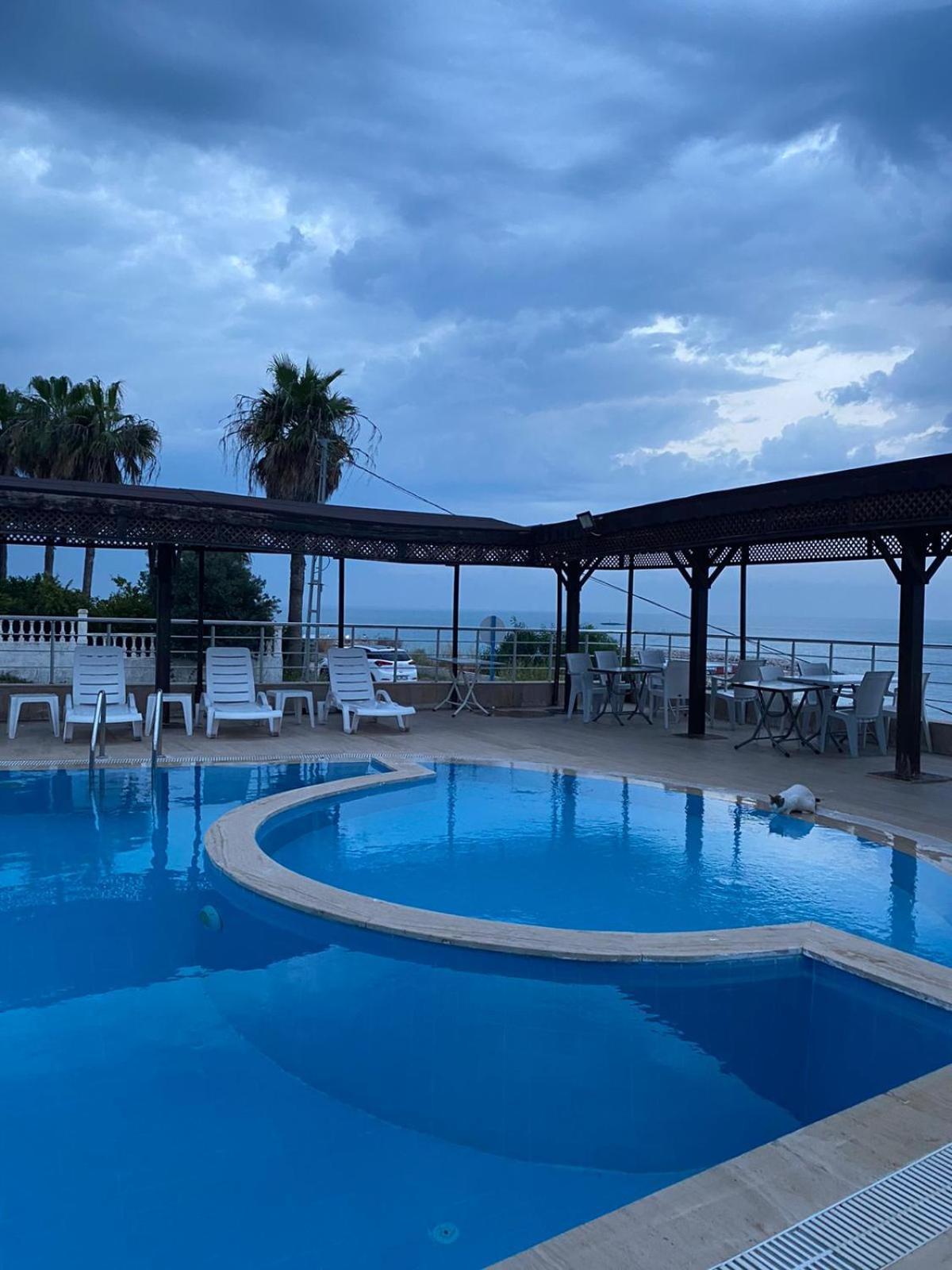 Derin Deniz Otel Karatas  Εξωτερικό φωτογραφία